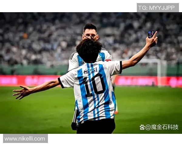 西班牙足球白色战袍中的传奇球星与辉煌历史探秘