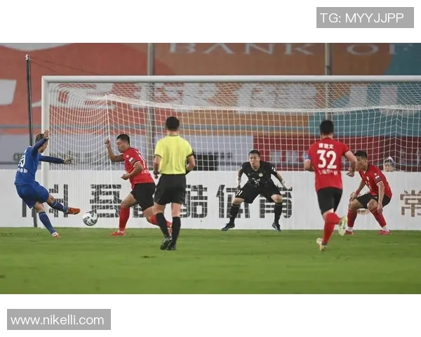 足球天才淼崭露头角 揭秘他如何从青训到职业赛场的华丽蜕变