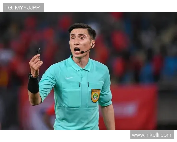 中国现役足球前十球员实力榜解析与未来展望 中国现役足球前十球员实力榜解析与未来展望